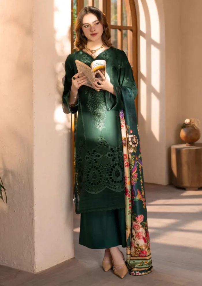 Mahnur D 02A Stella 2025 Luxury Lawn Collection - Image 3