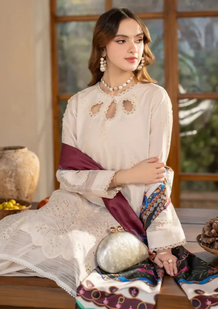 Mahnur D 04B Stella 2025 Luxury Lawn Collection - Image 2