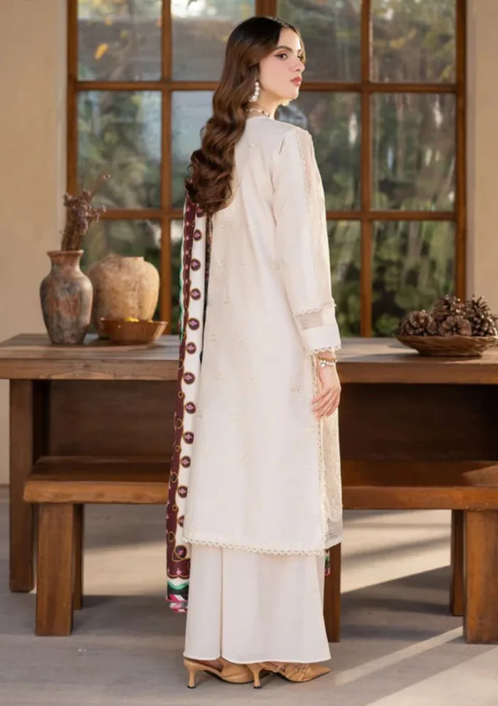 Mahnur D 04B Stella 2025 Luxury Lawn Collection - Image 4