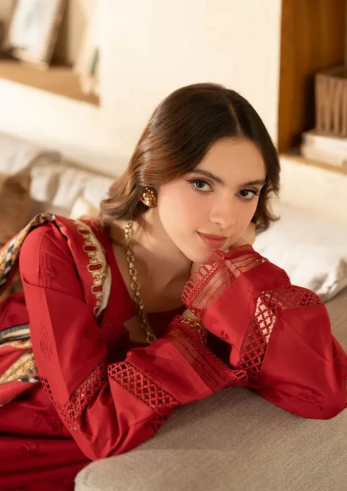 Mahnur D 06A Stella 2025 Luxury Lawn Collection - Image 4
