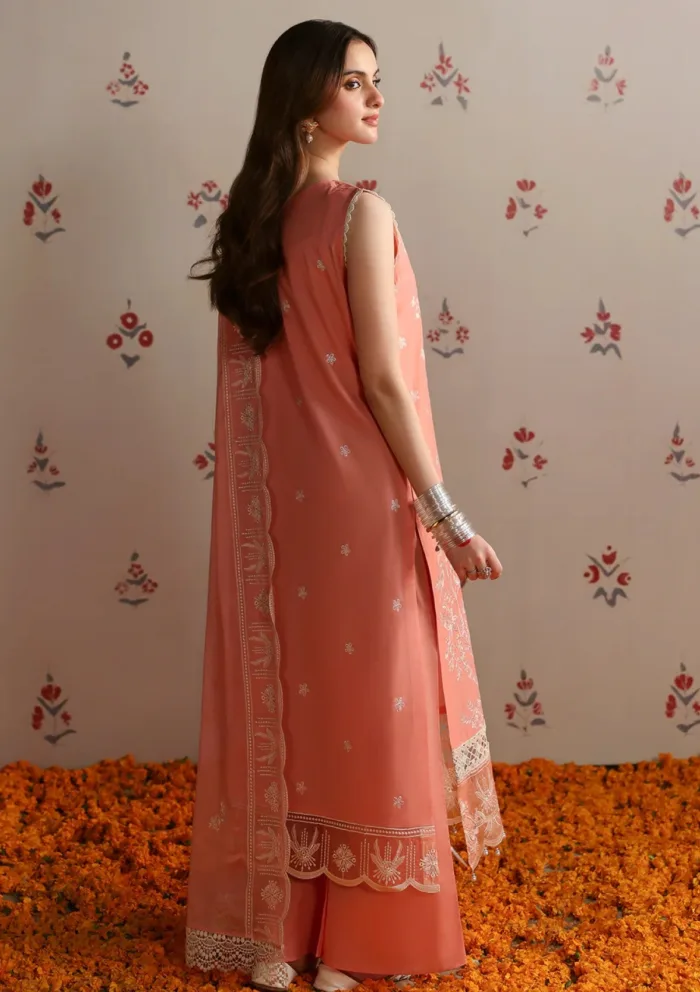 Mahnur MA25 02 Zaira Aangan Luxury Lawn Collection - Image 3