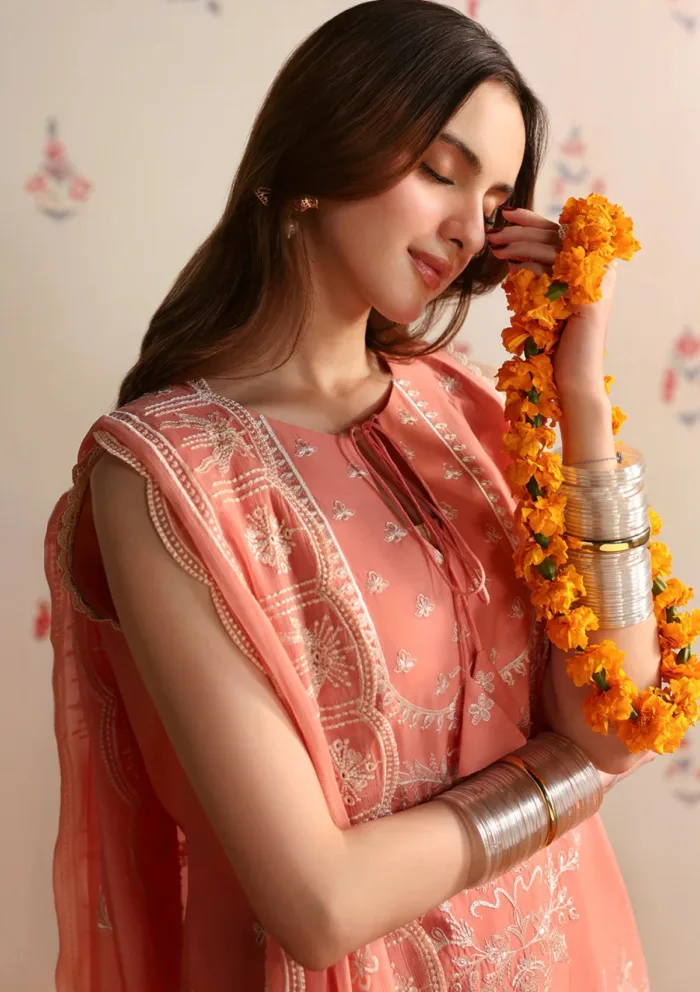 Mahnur MA25 02 Zaira Aangan Luxury Lawn Collection - Image 4