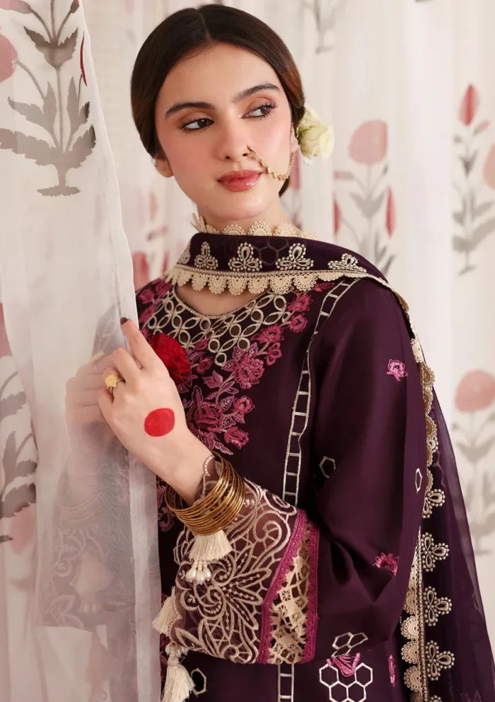 Mahnur MA25 05 Narina Aangan Luxury Lawn Collection - Image 2
