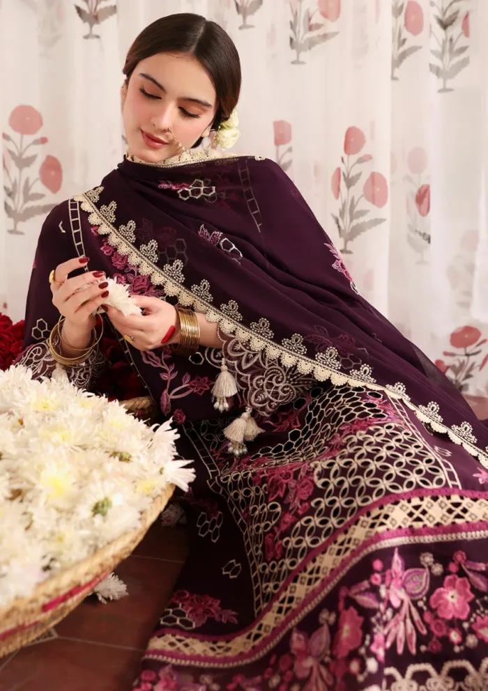 Mahnur MA25 05 Narina Aangan Luxury Lawn Collection - Image 4