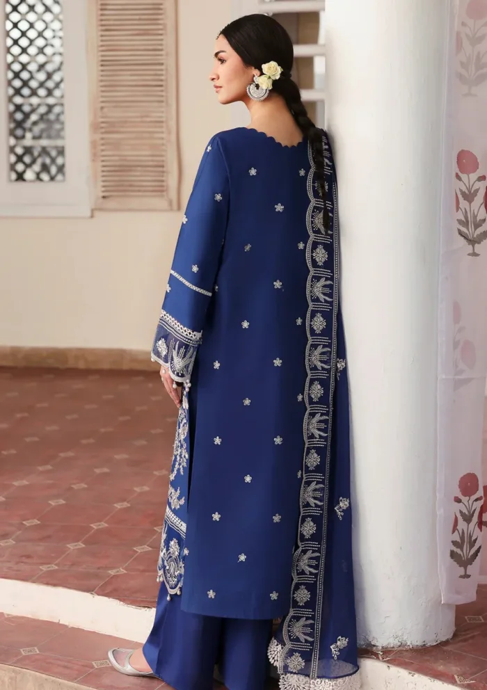 Mahnur MA25 06 Fayrossa Aangan Luxury Lawn Collection - Image 2