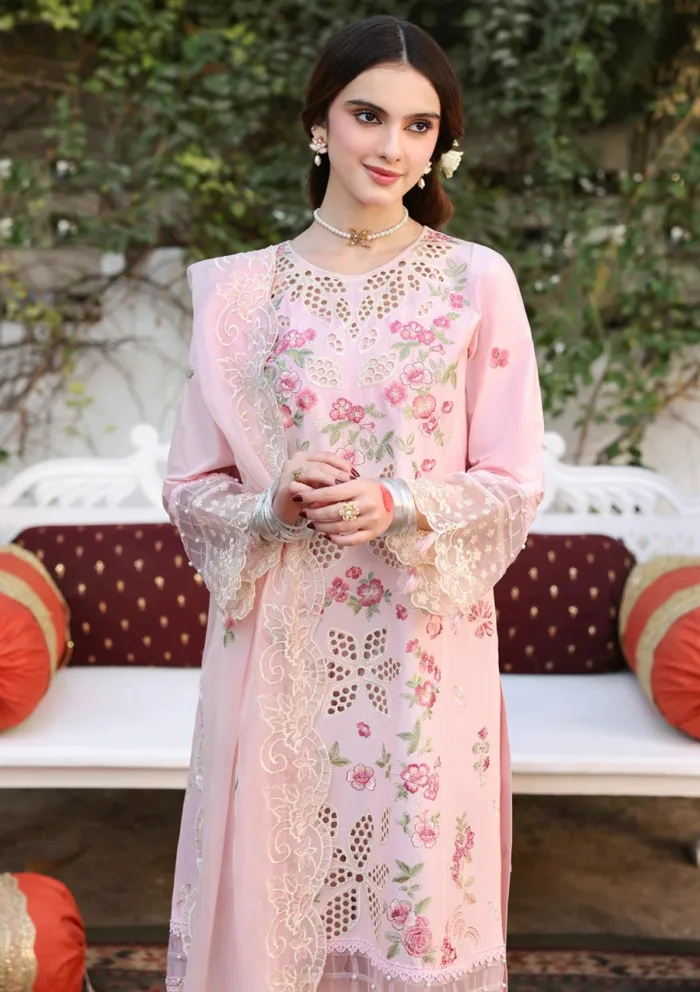 Mahnur MA25 09 Meherma Aangan Luxury Lawn Collection - Image 2