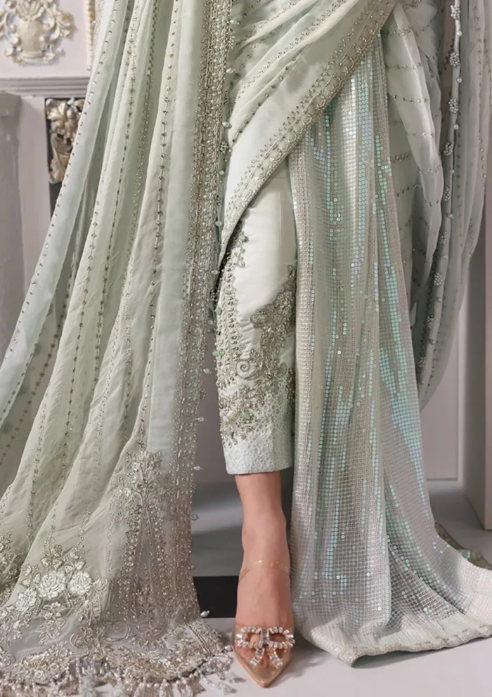Maria B MME 05 Mbroidered Unstitched Edition 25 Luxury Lawn Collection - Image 8