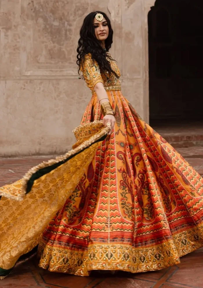 Maria Osama Khan Wedding Zariya Khwabedah Luxury Lawn Collection - Image 2