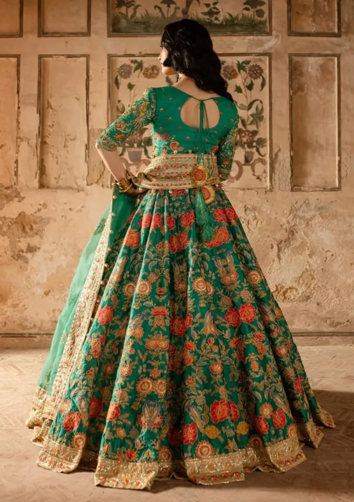 Maria Osama Khan Wedding Zinia Khwabedah Luxury Lawn Collection - Image 2