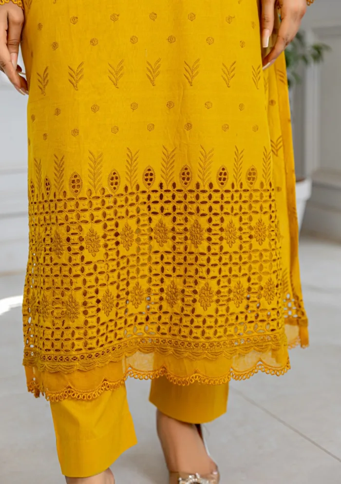 Meemsey Chikankari Unstitched 25 MB 01 Bareeza Luxury Lawn Collection - Image 4
