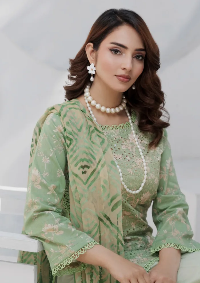 Meemsey Luxury Festive MSF25 03 Sui Dhaga Lawn Collection - Image 4