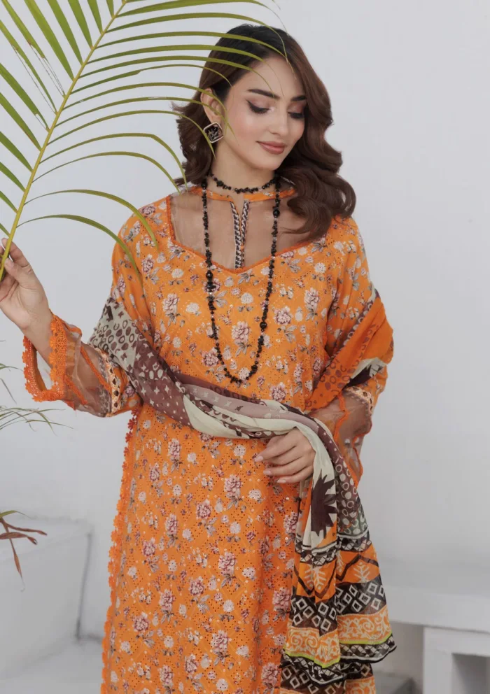 Meemsey Luxury Festive MSF25 04 Sui Dhaga Lawn Collection - Image 3