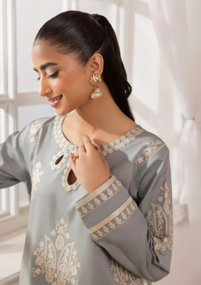 Mohagni Eid Edit 25 ZE 03 Gulkari Luxury Lawn Collection - Image 2