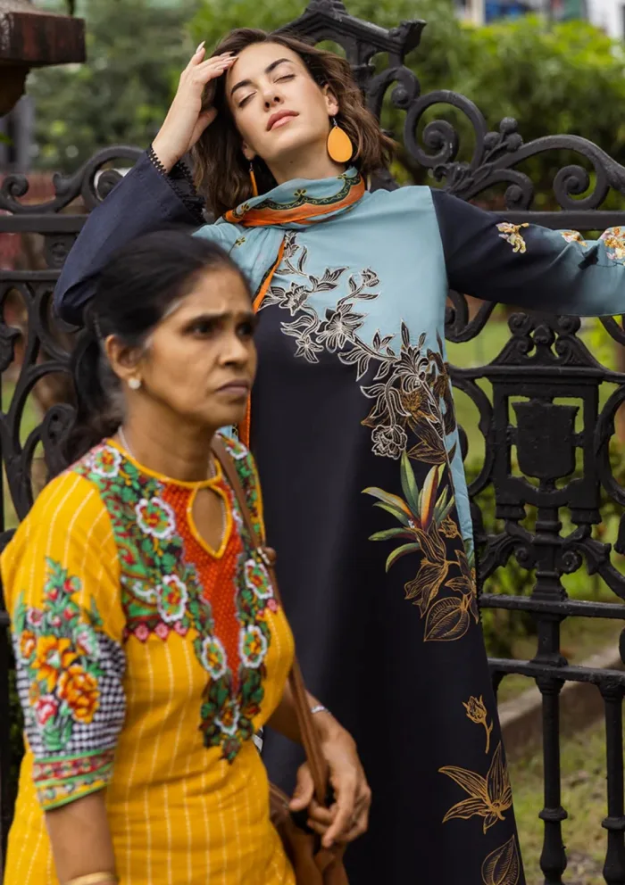 Mushq La Dolce Prints D 10B Paula Hemline Luxury Lawn Collection - Image 3
