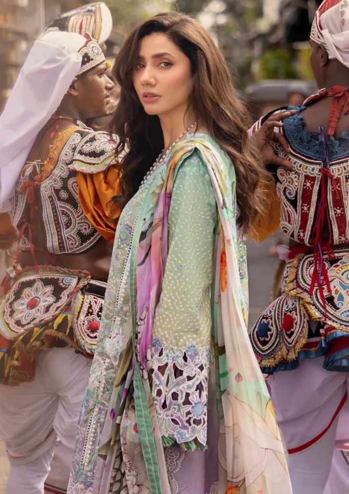 Mushq MM 13 Glittering Grace Manaram Luxury 25 Lawn Collection - Image 4