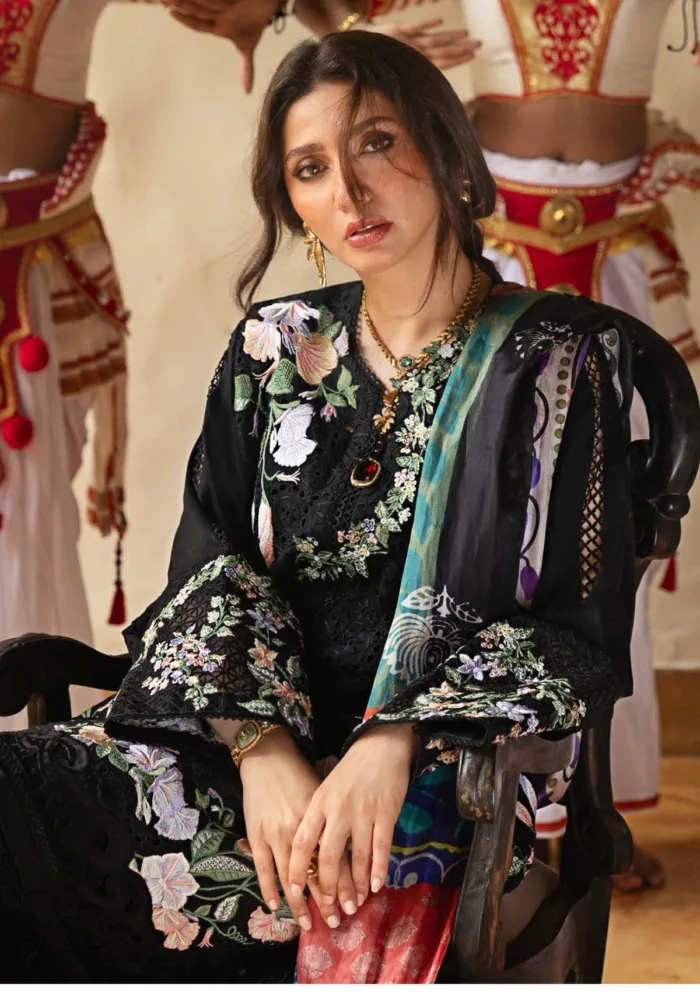 Mushq MM 16 Dazzling Glimmer Manaram Luxury 25 Lawn Collection - Image 4