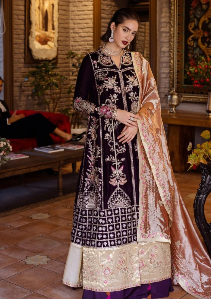Mushq Velvet MDV24 05 Chasing Reflections Deja Vu Luxury Lawn Collection - Image 2