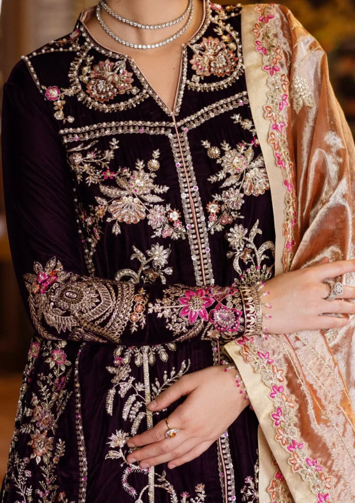 Mushq Velvet MDV24 05 Chasing Reflections Deja Vu Luxury Lawn Collection - Image 3