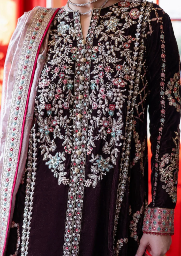 Mushq Velvet MDV24 06 Echoing Dreams Deja Vu Luxury Lawn Collection - Image 3