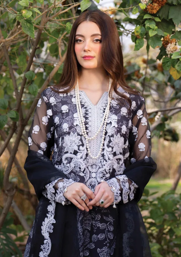 Myeesha Luxury 25 MS 1017 CHANDNI Lamhay Lawn Collection - Image 2