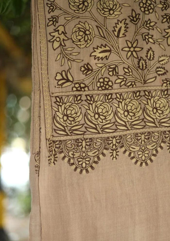 Pashmina Ari Work Shawl D 209 Luxury Lawn Collection - Image 2