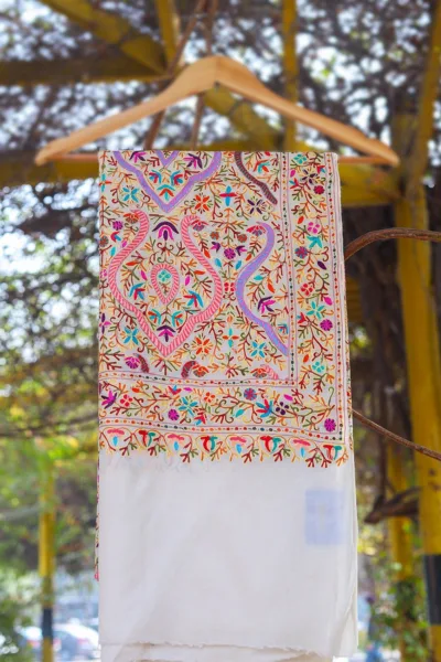 Pashmina Ari Work Shawl D 85