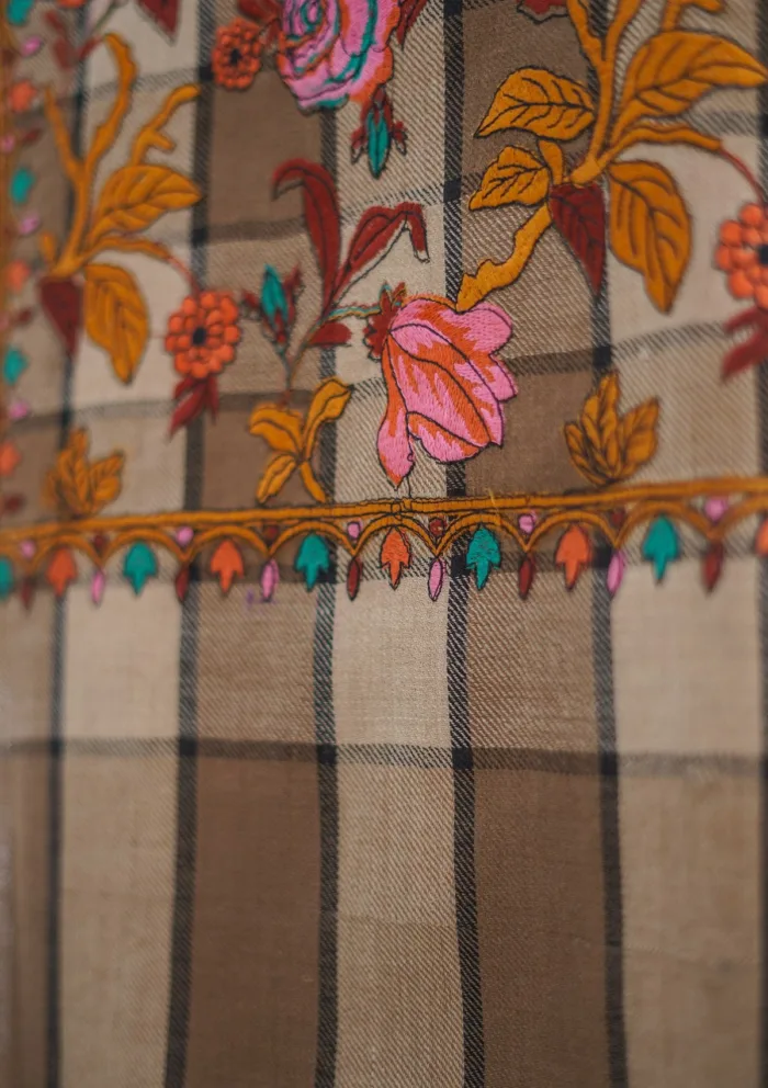Pashmina Emboridered Shawl D 179A Luxury Lawn Collection - Image 4