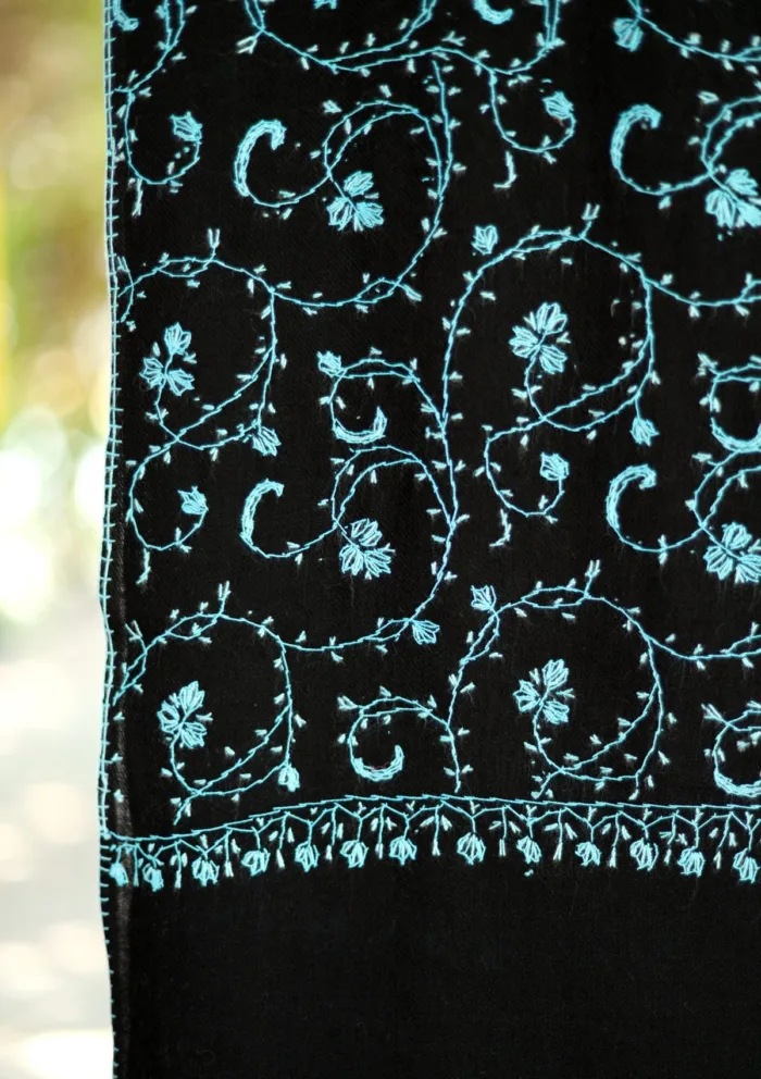 Pashmina Kashmiri Work Shawl Jaldar D 16 Luxury Lawn Collection - Image 2
