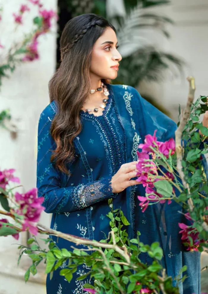 Qalamkar Eid Edit 25 SB 11 Noray Luxury Lawn Collection - Image 4