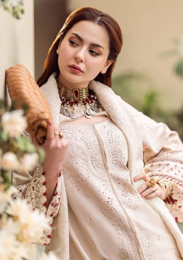 Qalamkar Luxury QSL25 16 Anaya Sahil Lawn Collection - Image 3