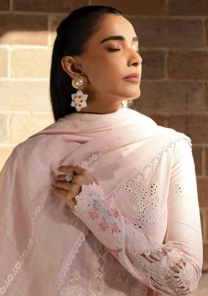 Qalamkar Summer 25 QM 03 RUNE Qline Luxury Lawn Collection - Image 3