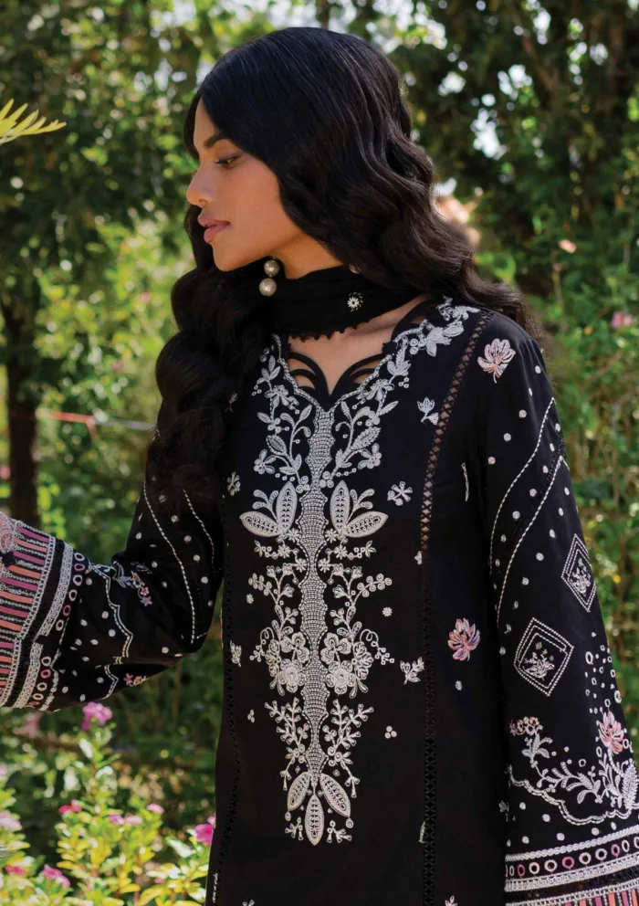 Qalamkar Summer 25 QM 04 GIGI Qline Luxury Lawn Collection - Image 2