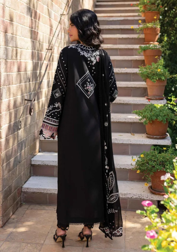 Qalamkar Summer 25 QM 04 GIGI Qline Luxury Lawn Collection - Image 3