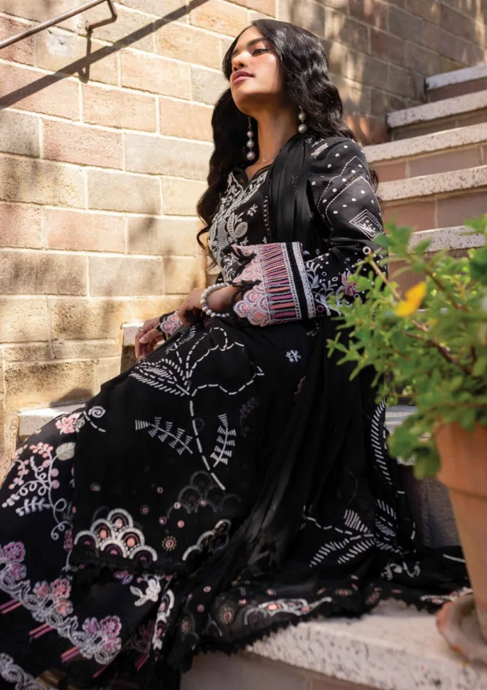 Qalamkar Summer 25 QM 04 GIGI Qline Luxury Lawn Collection - Image 4