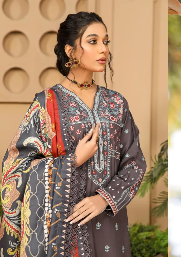 Rubaaiyat Vol 2 D 07 Emb Khaddar Luxury Lawn Collection - Image 2