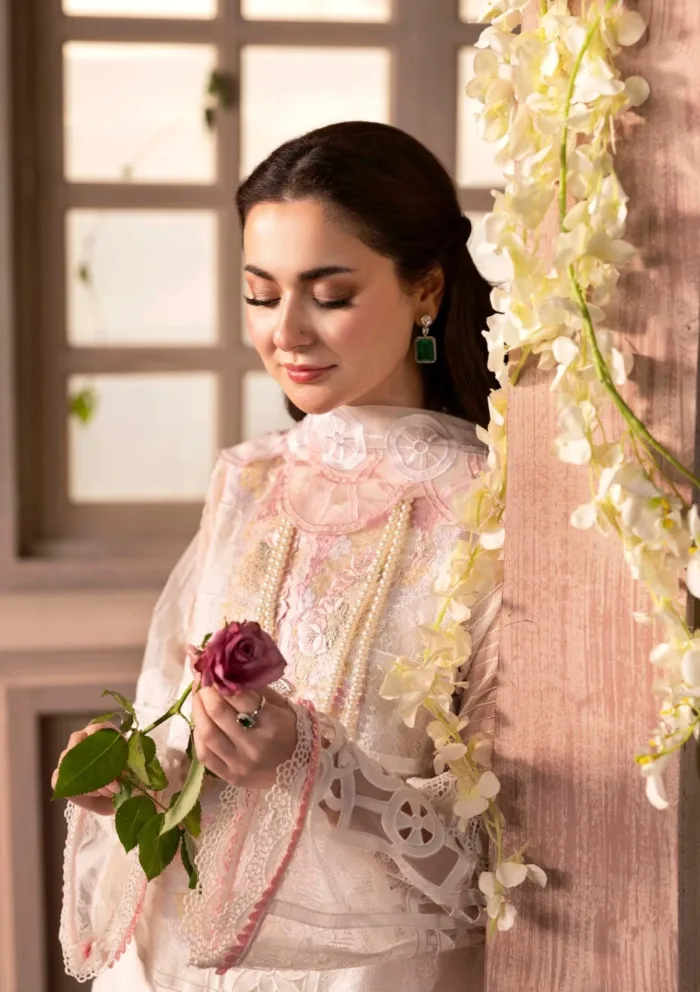 Sable Vogue SVL 03 Luxury 25 Lawn Collection - Image 4
