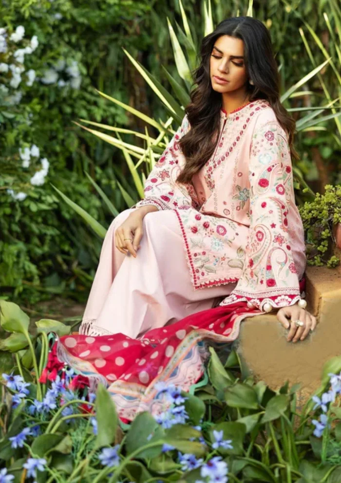 Sadaf Fawad Khan PAISLEY GARDEN B Siraa 25 Luxury Lawn Collection - Image 3