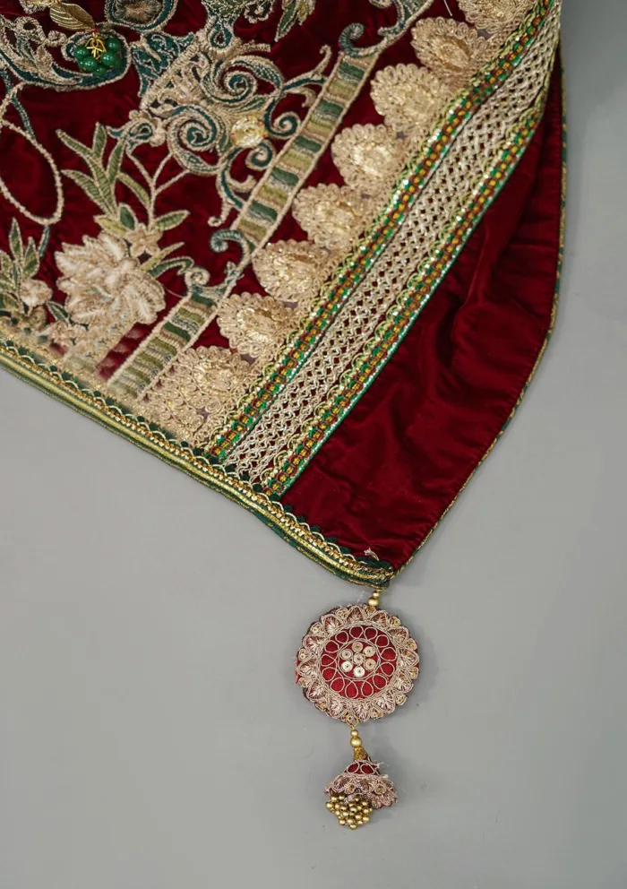 Sadias Collection D 03 Velvet Shawl Luxury Lawn Collection - Image 3