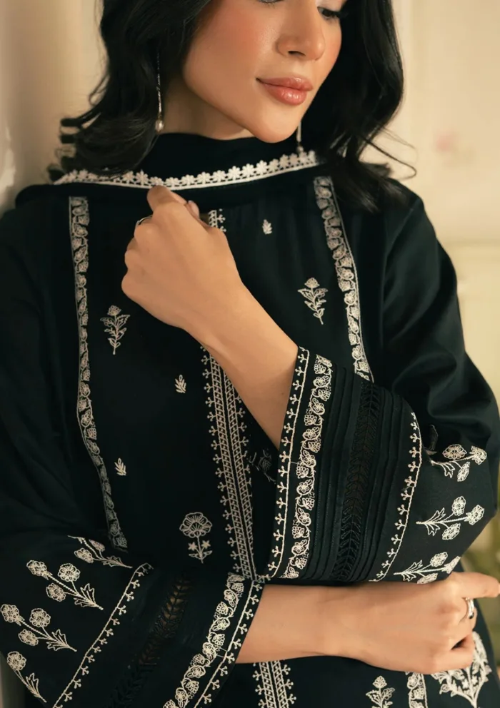Sahar SSCK ZH V2 07 Onyx Aura Spring Summer Luxury Lawn Collection - Image 3