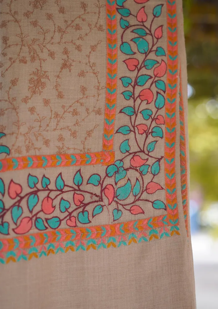 Wool Embroidered Shawl D 13 Skin Skin Luxury Lawn Collection - Image 2