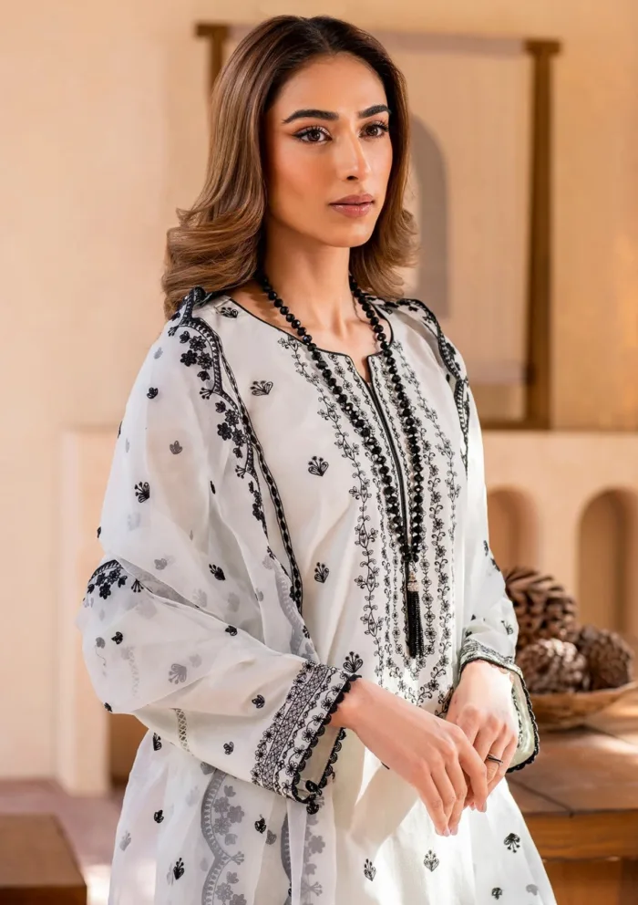 Zarif ZF25 Miya Eid Pret Luxury Lawn Collection - Image 2
