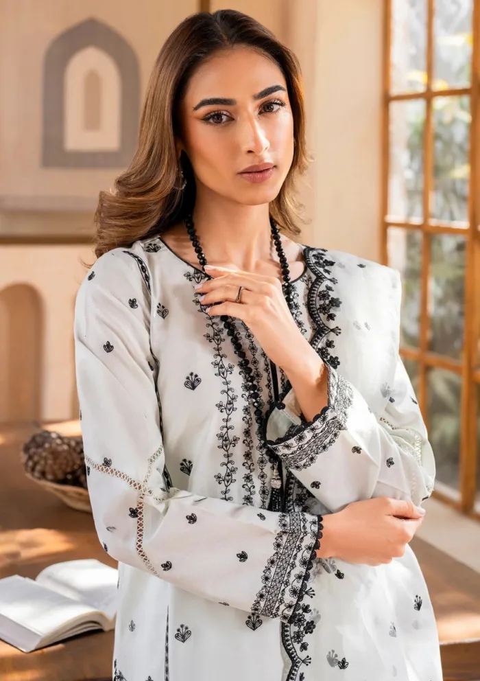 Zarif ZF25 Miya Eid Pret Luxury Lawn Collection - Image 4