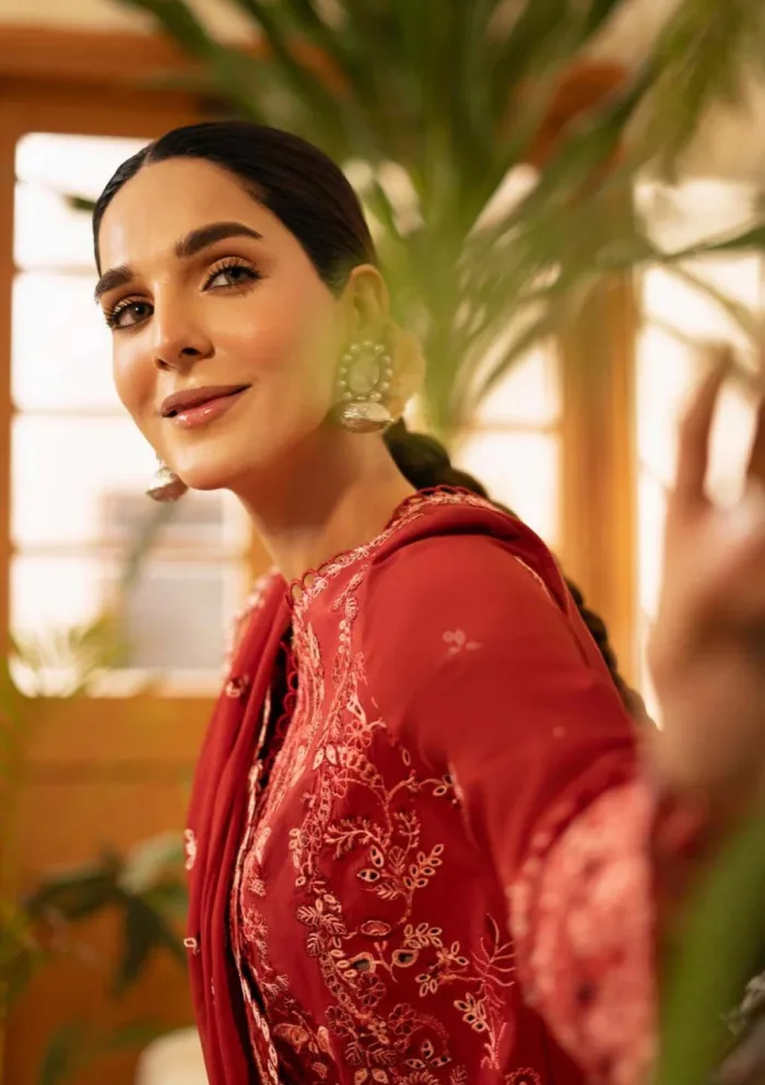 Zarposh Noorjah Sajni Luxury Lawn Collection - Image 4