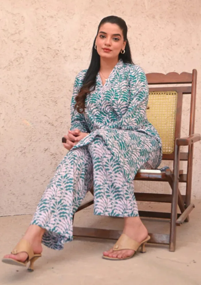 Zauk Grass Hopper Two Piece Luxury Lawn Collection - Image 5