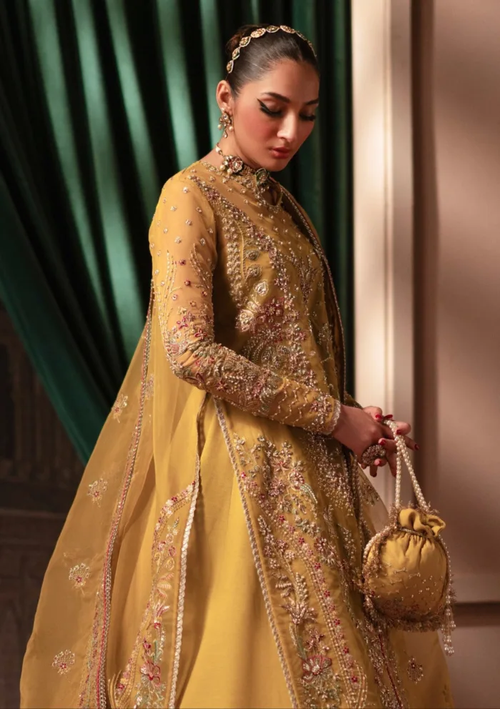 Zevk Bano Rani Mughal Raaniyaan 25 Luxury Lawn Collection - Image 3