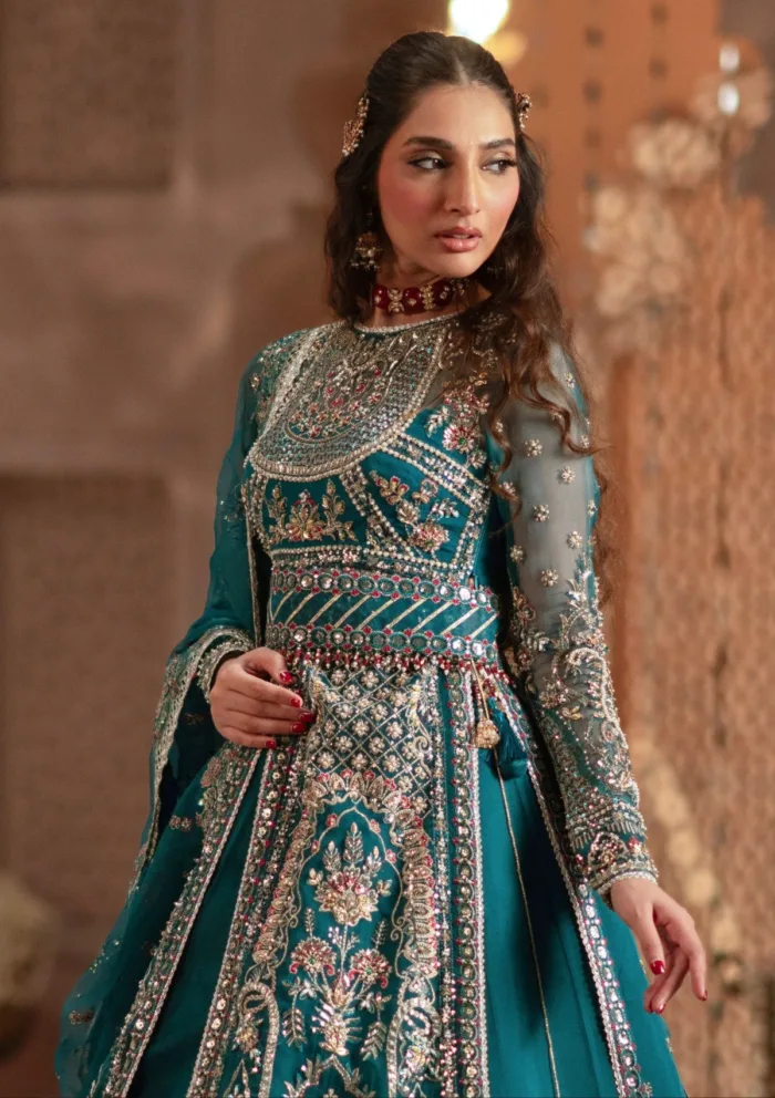 Zevk Sundas Rani Mughal Raaniyaan 25 Luxury Lawn Collection - Image 4