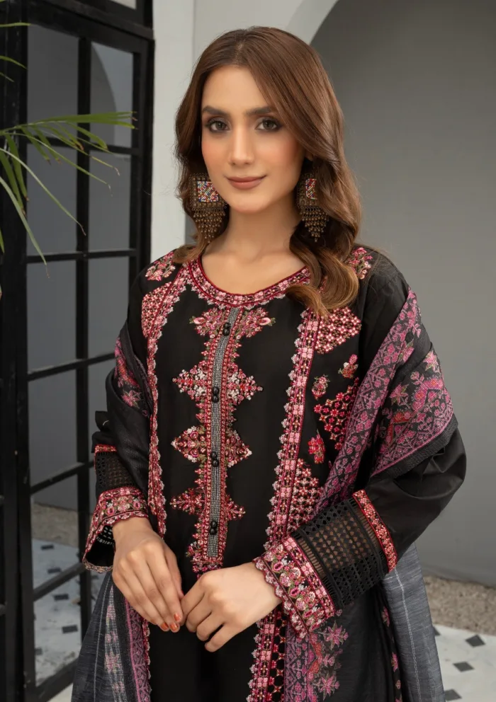 Ziara Edit 25 D 07 Esha Mehwar Luxury Lawn Collection - Image 4