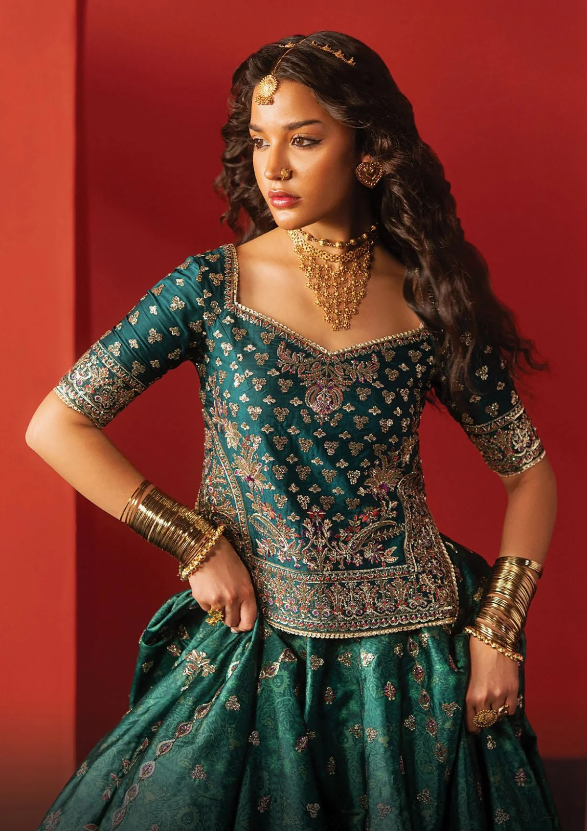 Afrozeh As-25-02 Afsar Divani The Silk Edit Formals 4 Afrozeh As-25-02 Afsar