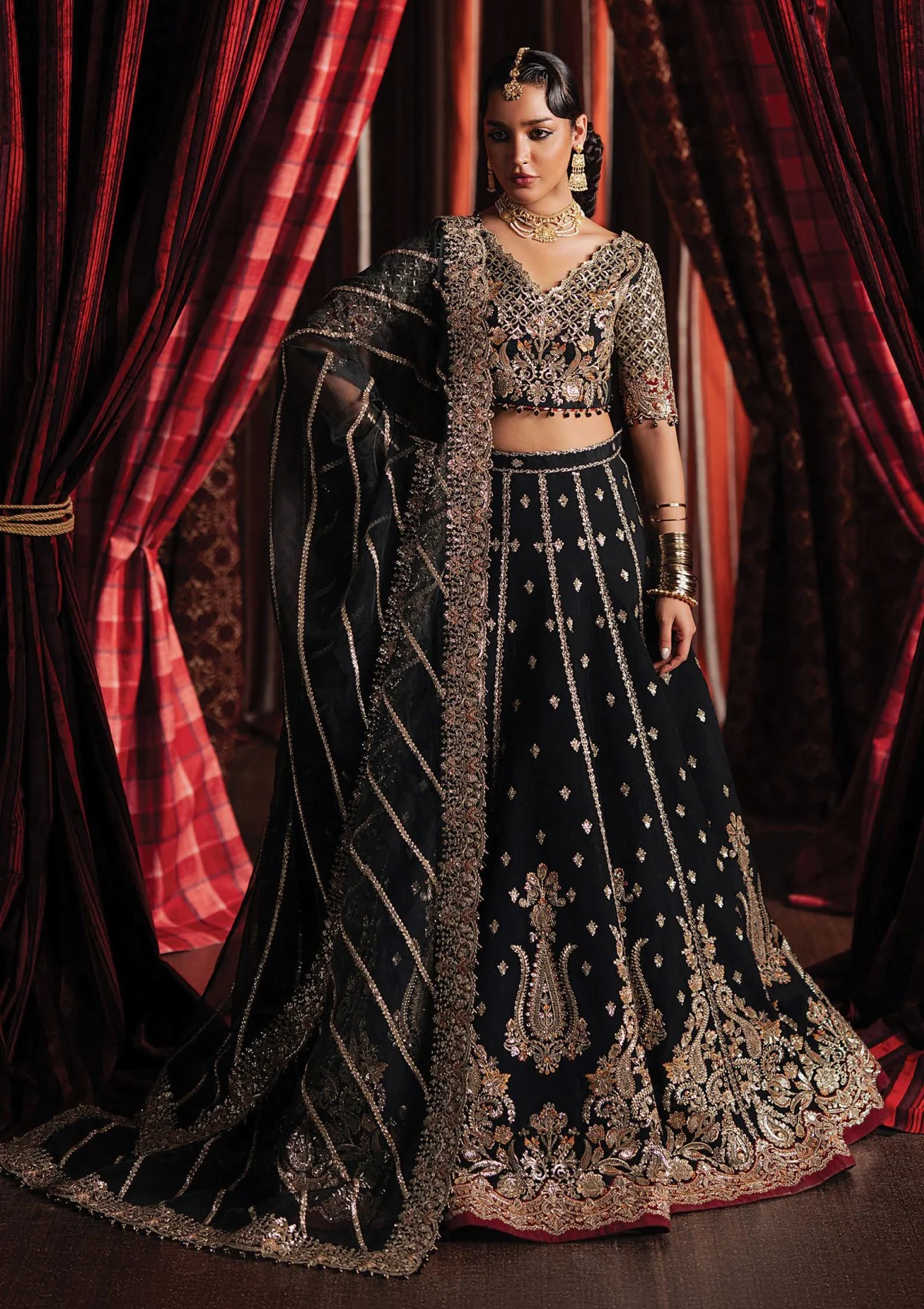 Afrozeh As-25-07 Gulraiz Divani The Silk Edit Formals 2 Afrozeh As-25-07 Gulraiz Divani