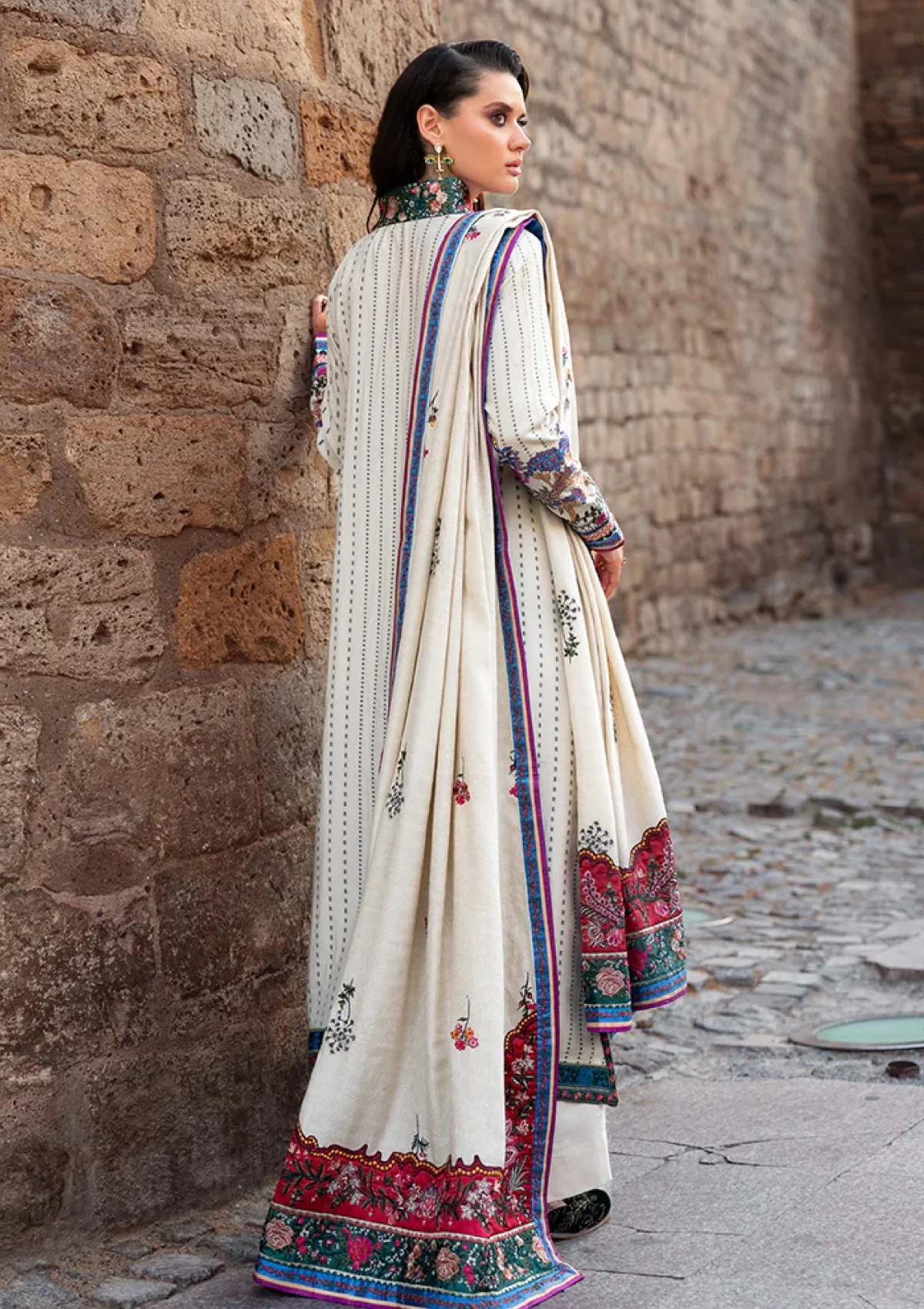 Esmel Eld-101 Ivoria Lueur Dorient 25 Winter 4 Esmel Eld-101 Ivoria